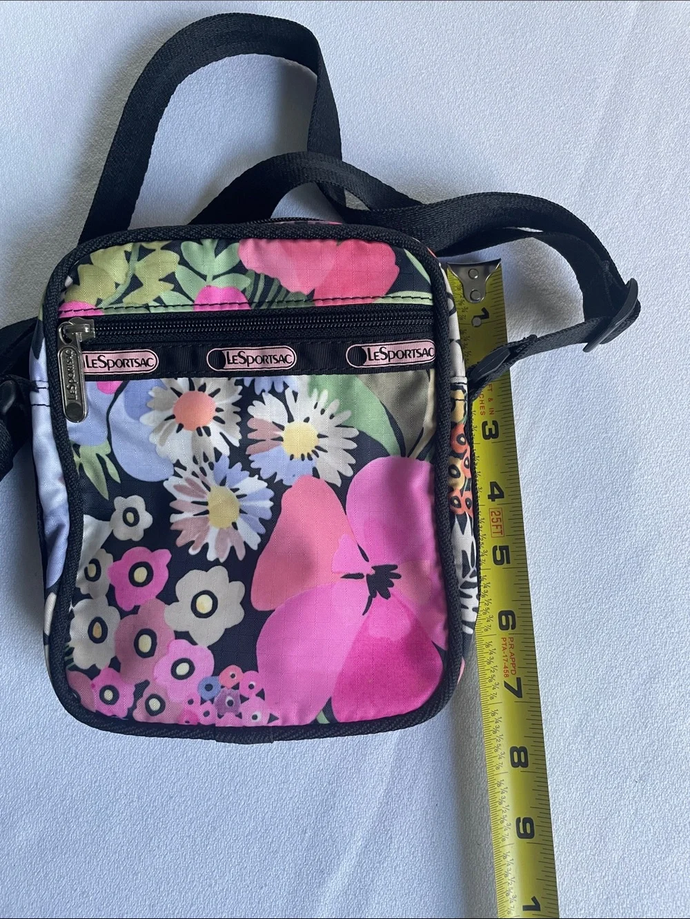 LESPORTSAC Bag Purse Madison Slim Crossbody Hello Blooms Floral Pouch Fanny Pack